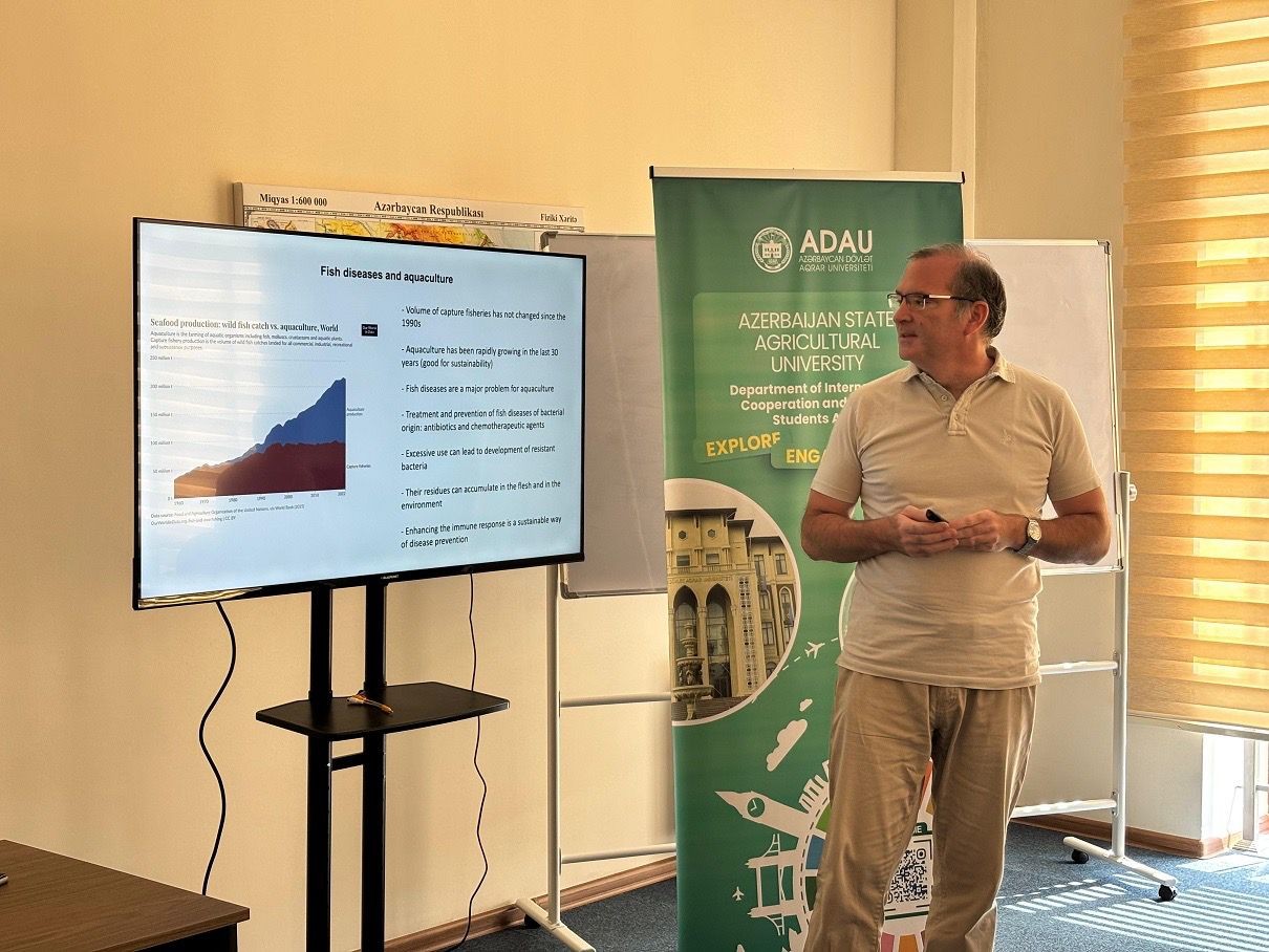ADAU-da MATE professorları tərəfindən elmi-praktiki təlimlər keçirilib - FOTOLAR
